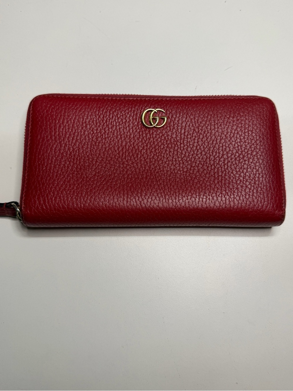 Gucci Red Pebbled Leather Zip-Around Wallet with Gold GG
